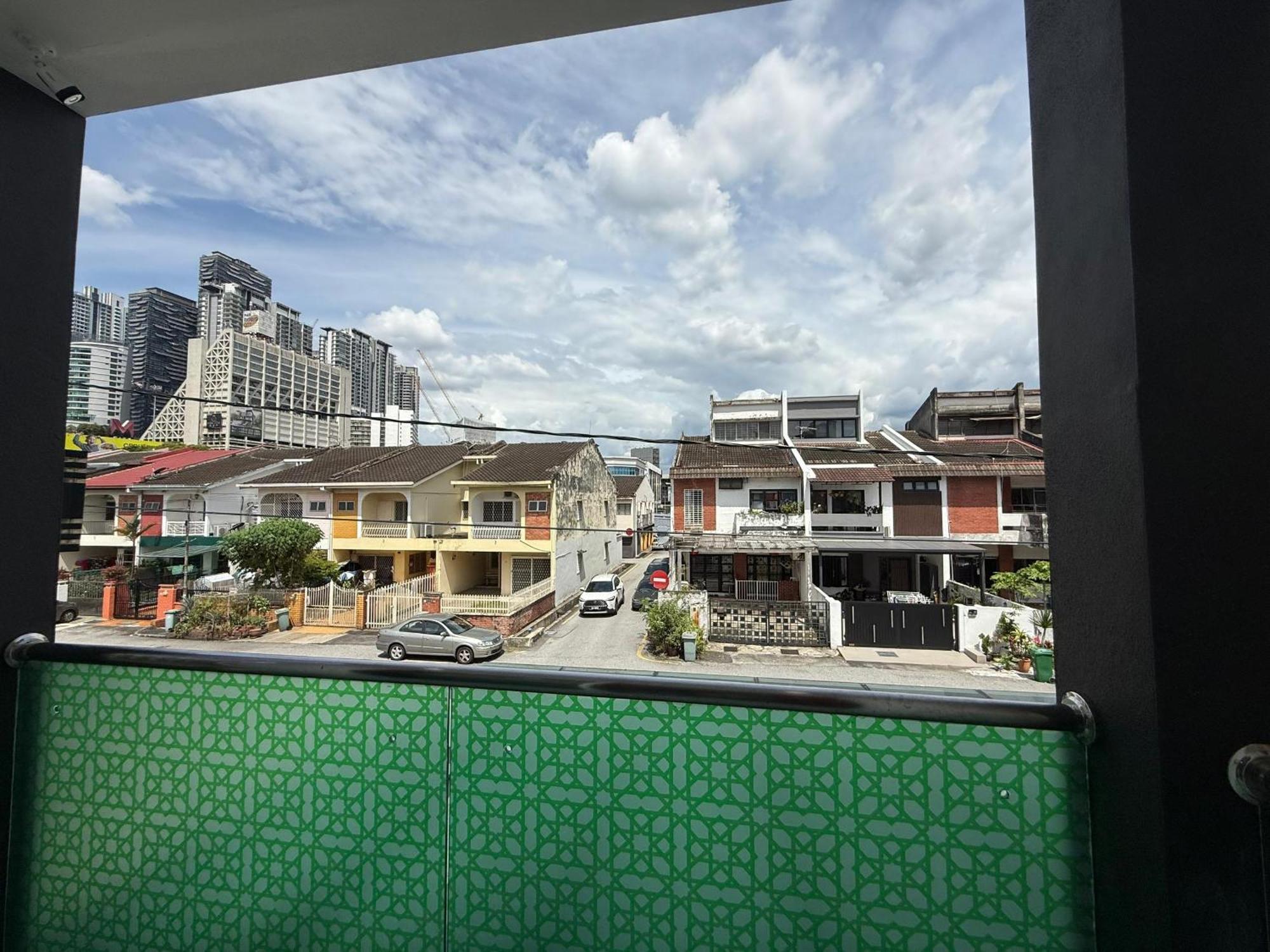 Prime Suite At Ampang - Individual Private Rooms Куала-Лумпур Экстерьер фото